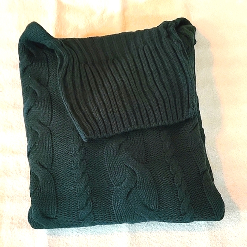 Zenana Women's Turtleneck cable sweater Hunter green 1S,1L